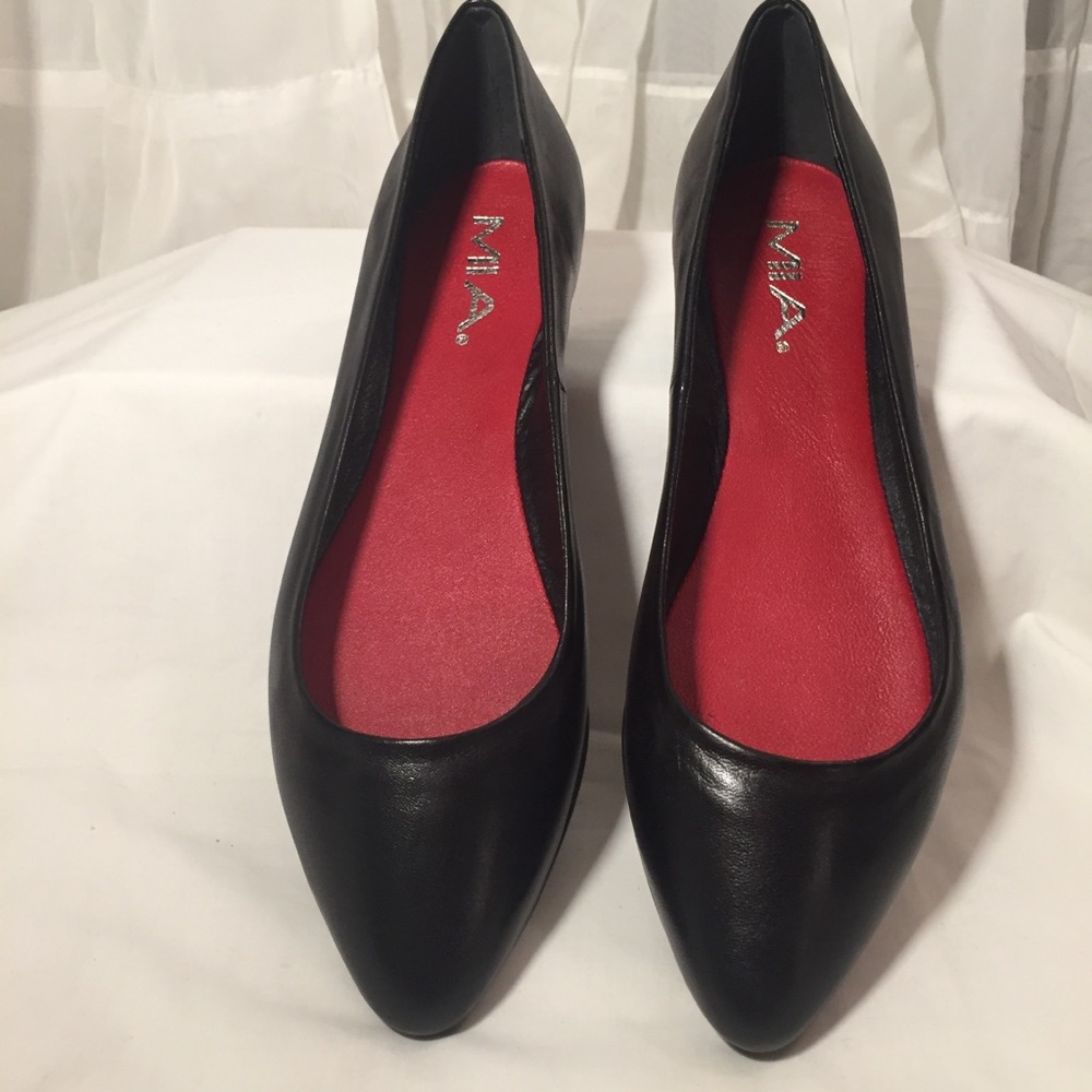 New Mia Black Leat Vena Doll Shoes size 9 Casual